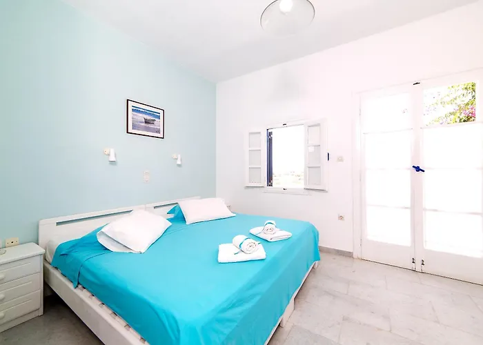 Seaside And Tours In Naxos, Greece Naxos City