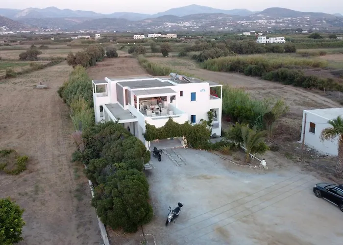 Seaside And Tours In Naxos, Greece Naxos City